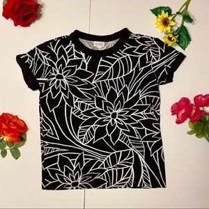 3 For $30 LulaRoe Black White Floral Classy Tee Sm